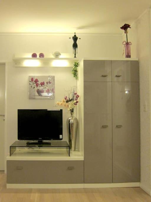 Modernes 1 Zimmer Luxusappartement Kleiner Roland Mit Parkplatz Und Balkon In Bremen Naehe Zentrum Eksteriør billede